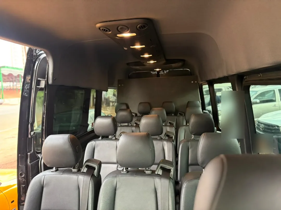 Mercedes-Benz Sprinter - black — Interior — photo 4