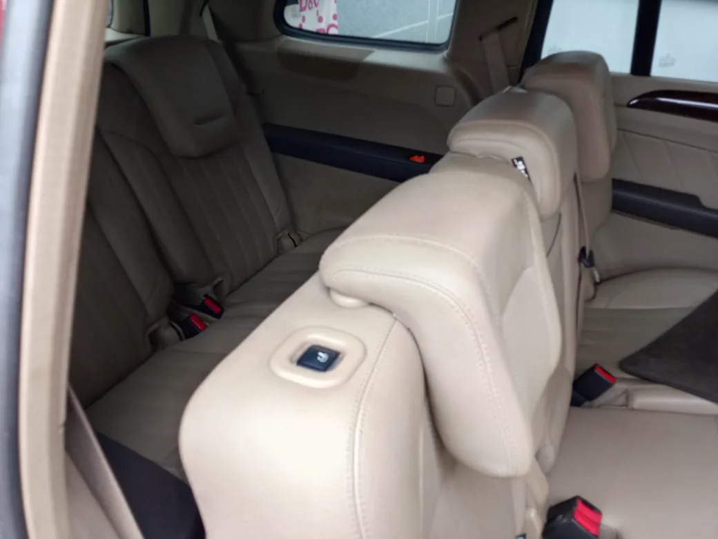 Mercedes-Benz GL-Class - burgundy — Interior — photo 5